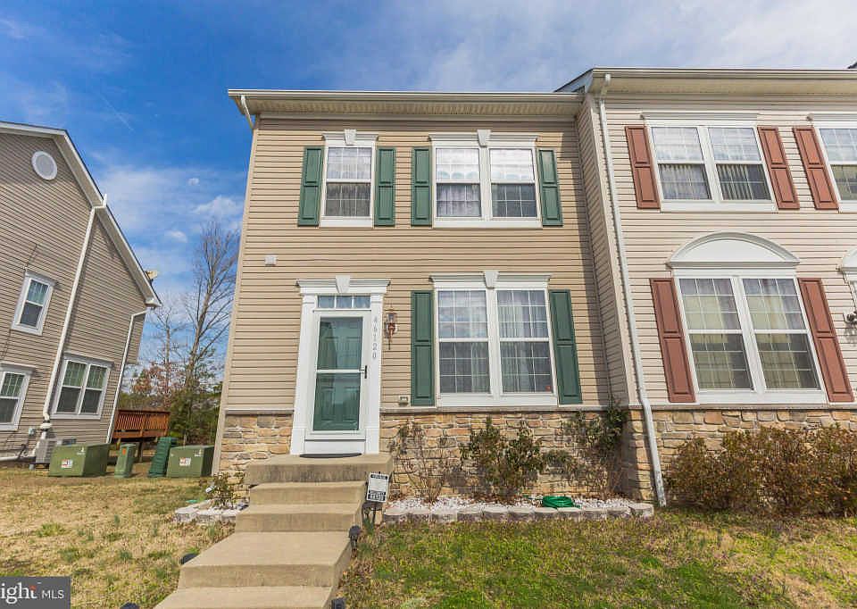 1st image of 46120 Thoroughbred Way