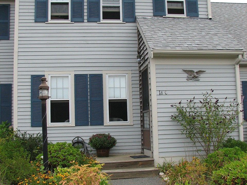 18C Woodview Drive