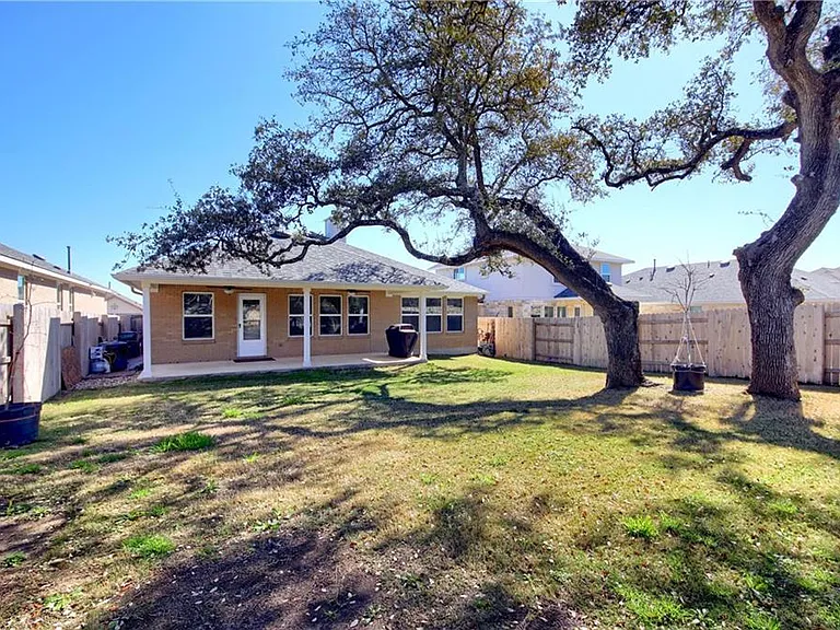 2409 Brook Crest Way — Photo 29