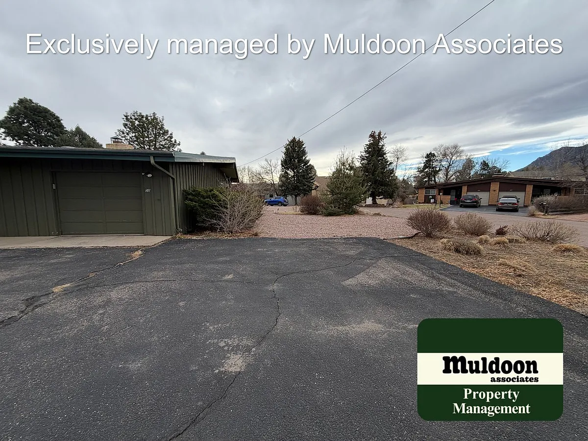 Building Photo - 59 W Old Broadmoor Rd