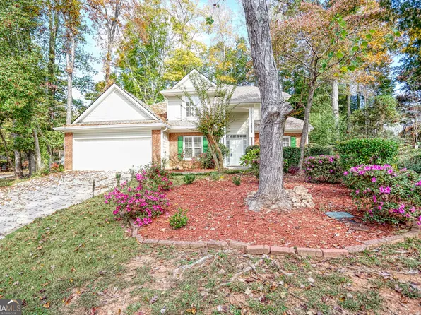 7156 Waters Edge Dr, Stone Mountain, GA 30087