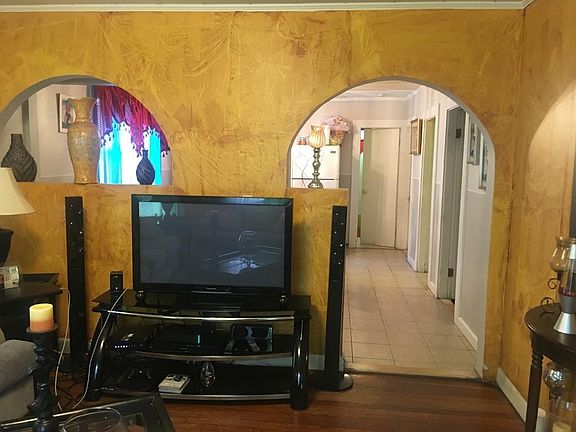 5th image of 62 Bellevue Ave