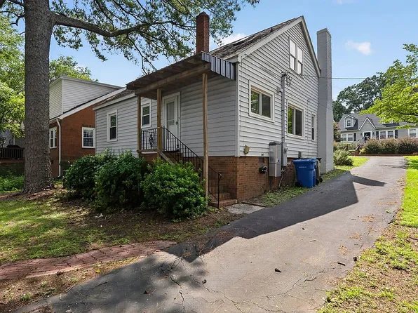 443 Rollingwood Cir, Fayetteville, NC 28305