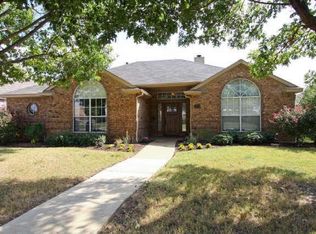 2414 Rebecca Dr, Sachse, TX 75048
