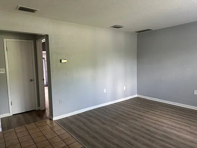 2301 Bay Dr #2 — Photo 4