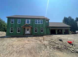 6 Highland Ct, Milford, CT 06461