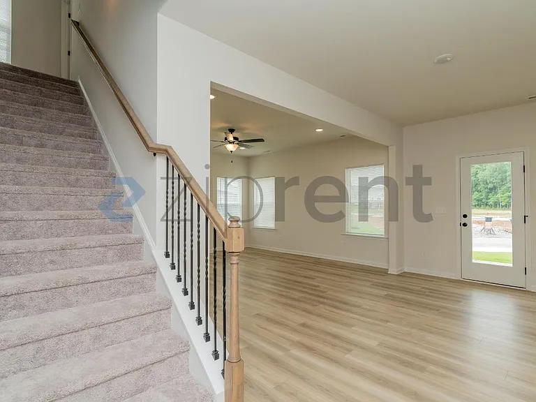 11056 Valmont Ln — Photo 9