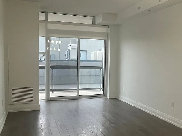 15 Maple Ave #1107 — Photo 2