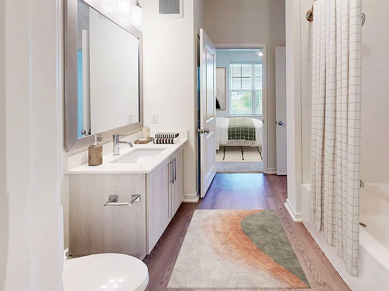 Essex Luxe Apartments — Photo 9