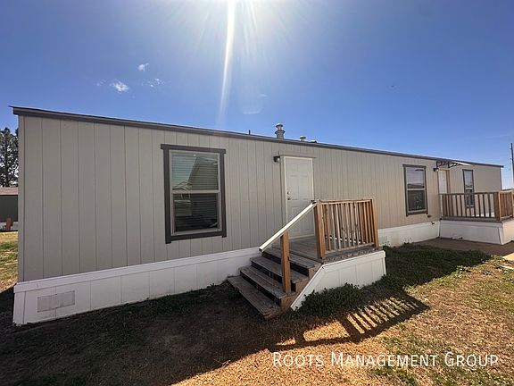 3rd image of 14 Oakwood Dr #D14