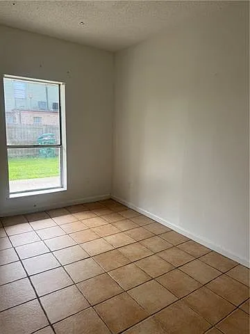 309 Emerson St #C — Photo 4