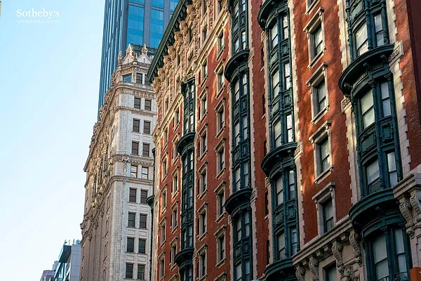 Sold by Sotheby's International Realty | media 10