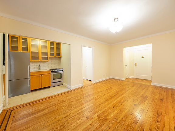 4th image of 95 Lexington Ave APT 2C