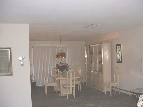 Dinning rm