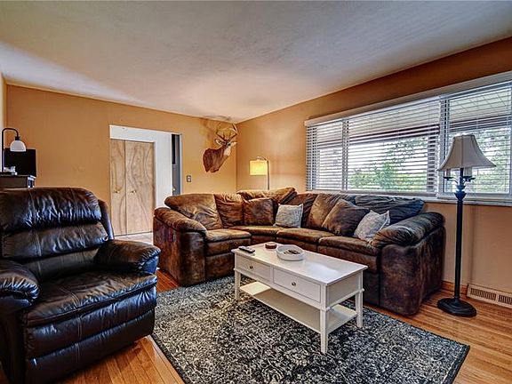 4th image of 111 Lavale Dr