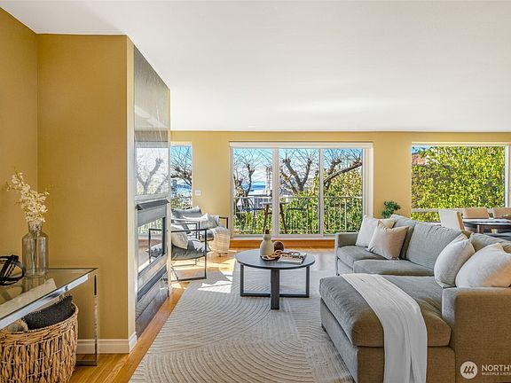 4th image of 619 5th Avenue W #302