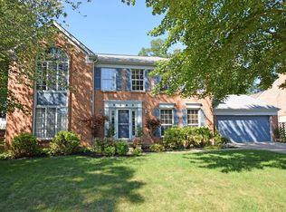 8368 Crosspointe Dr, Cincinnati, OH 45255