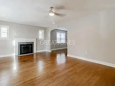 2 bed, 1.0 bath, 1058 sqft, $1,250 — Photo 4