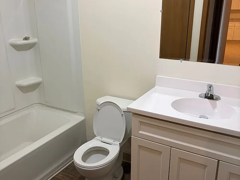 202 N Brookwood Dr #202 — Photo 4