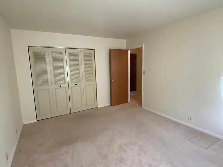 2901 & 2905 Poplar St #&-410 — Photo 12