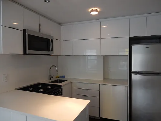 Rented by Aimee Grodanz, LREB | media 9