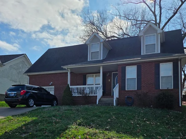 916 Excalibur Dr, Clarksville, TN 37040