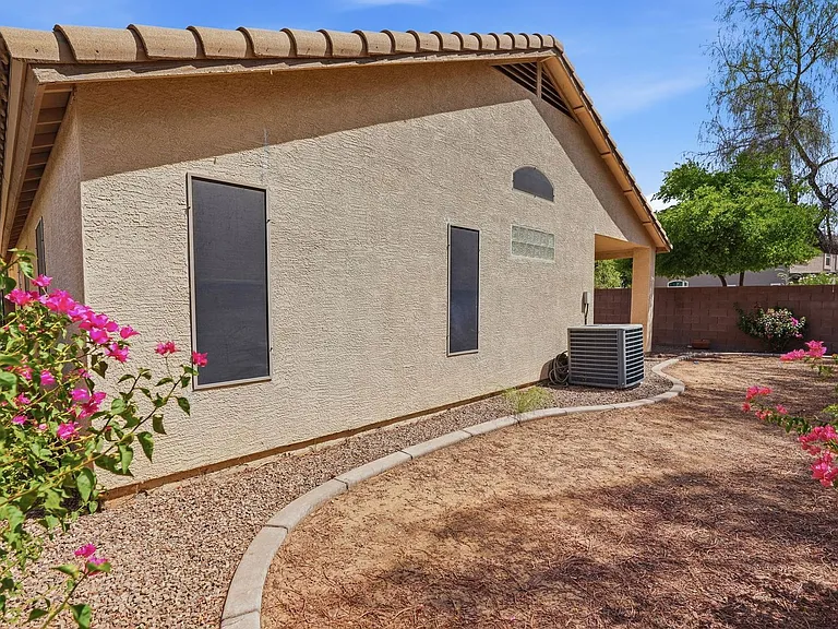 2403 W White Feather Ln — Photo 25