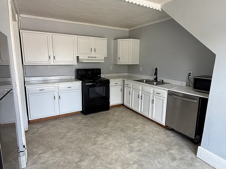 342 Glyndon Ave #B — Photo 4