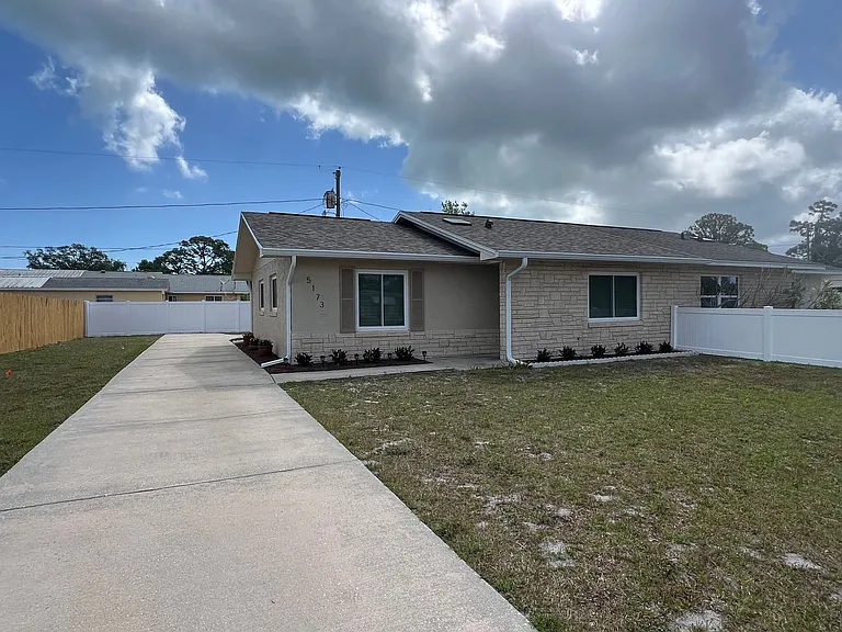 5173 Pineland Ave — Photo 13