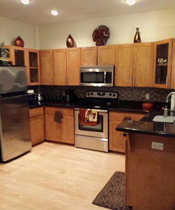 4th image of 1324 Camellia Ave #B