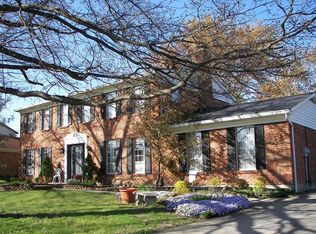 8710 Apalachee Dr, Cincinnati, OH 45249