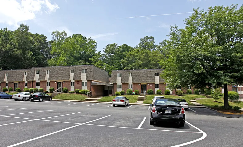 Flats at Newport Crossing — Photo 4