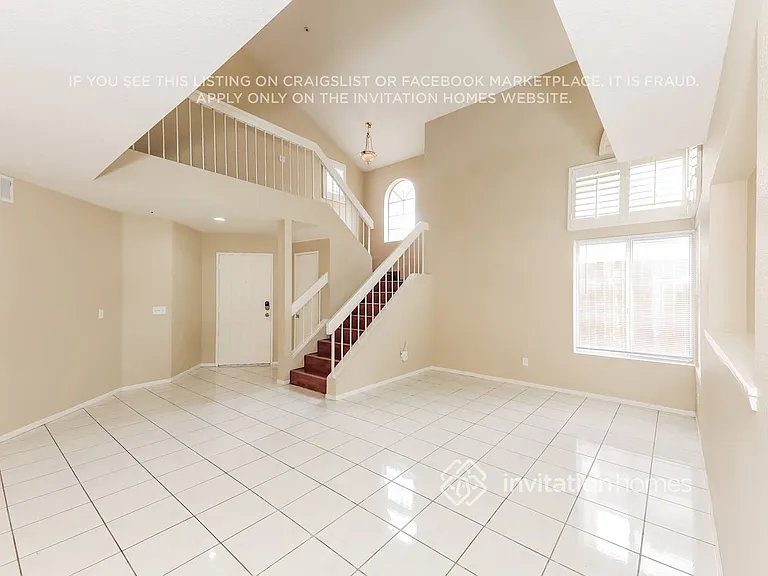 11761 Malagon Dr — Photo 6