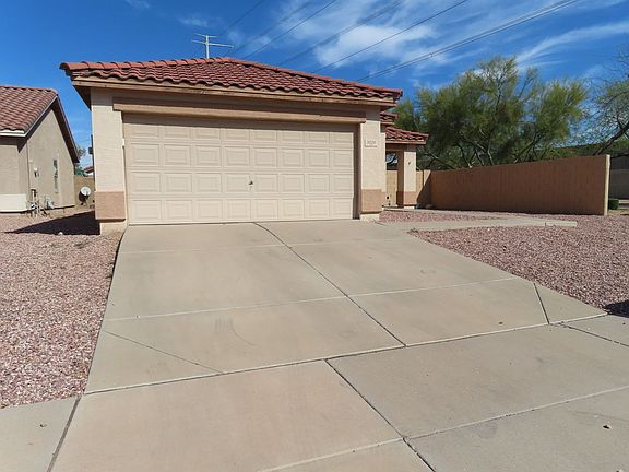2nd image of 3026 W Roberta Dr