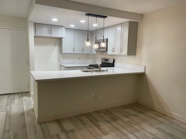 6825 Alabama Ave Unit 317, Canoga Park, CA 91303