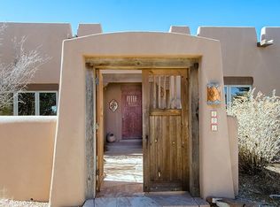 421 Calle Kokopelli, Santa Fe, NM 87501