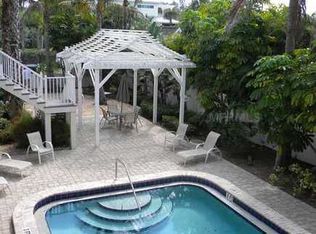 3100 Gulf Dr APT 3, Holmes Beach, FL 34217