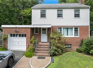 25 Fenwick Rd, Hastings On Hudson, NY 10706