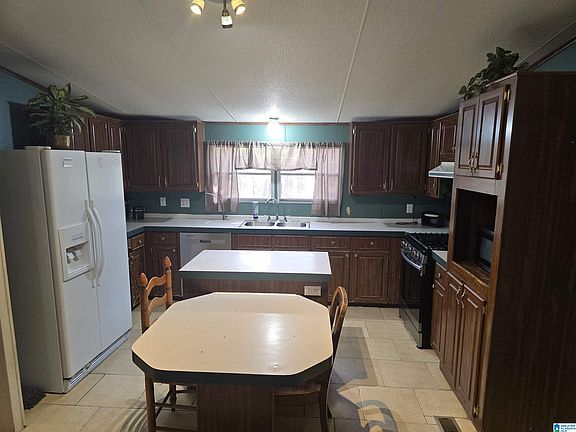 4th image of 1128 Old Ashland Rd