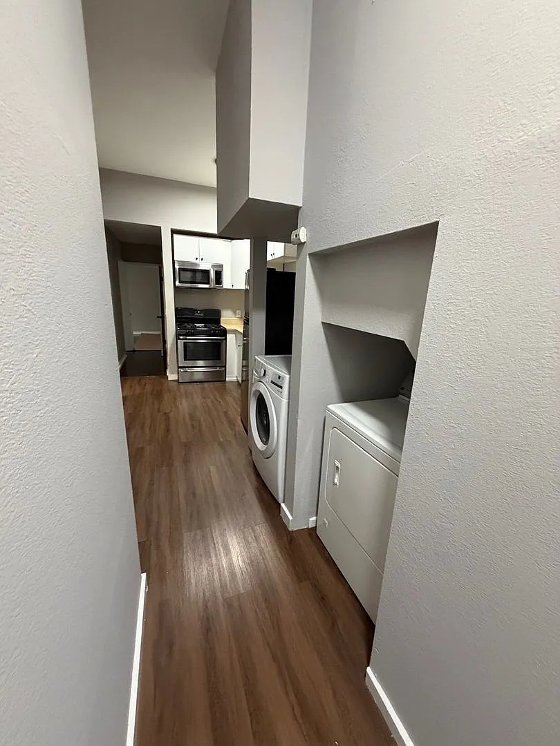3 Bedroom, 2 Bath Unit — Photo 3