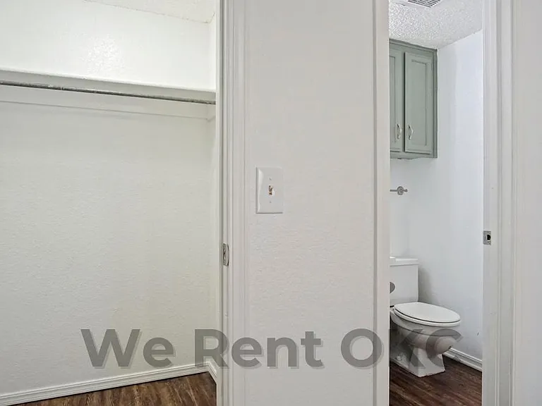 7500 NW 113th Pl — Photo 21