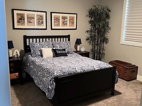 Bedroom with double bed. Japanese Theme