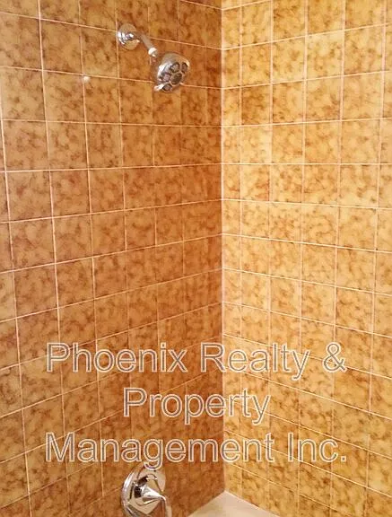 2332 McKinley Ave — Photo 10