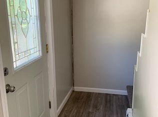 8 Mill St, Hope, RI 02831