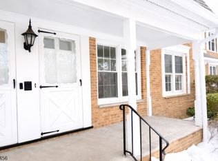11 Briarwood Path, Clark, NJ 07066