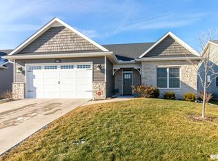 5406 Addyson Dr, Bettendorf, IA 52722