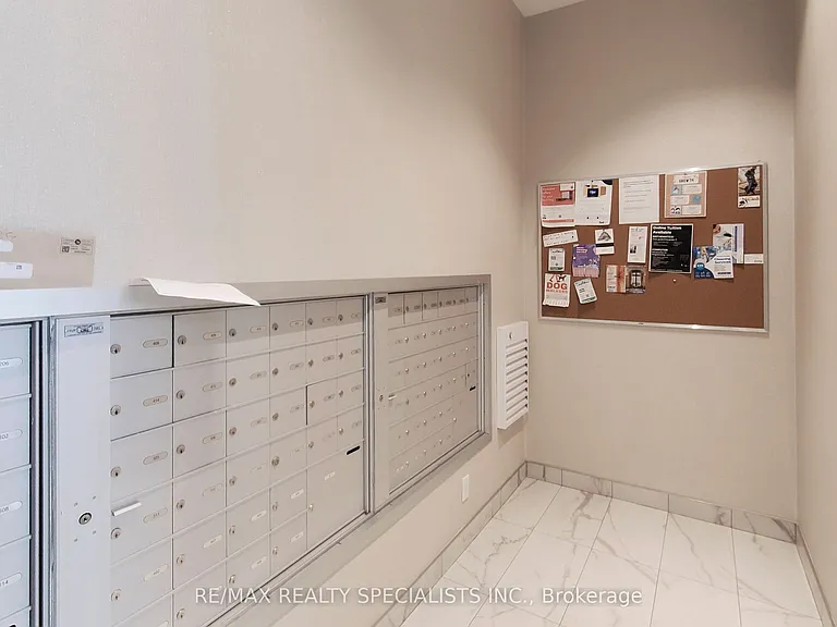 7 Erie Ave #809 — Photo 28