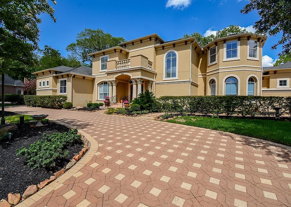 1st image of 807 Marywood Chase