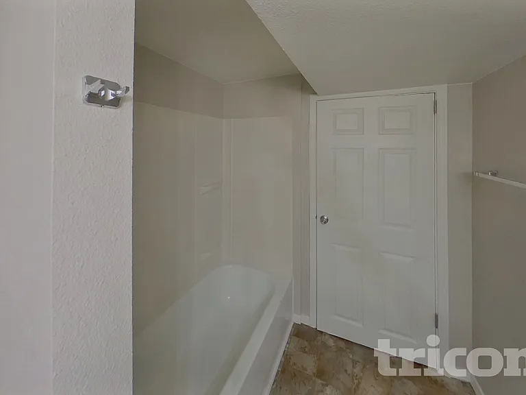 1075 Keith Dr — Photo 12