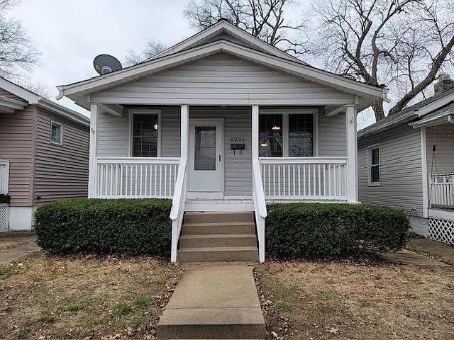 Adorable remodeled cottage with 2 beds one bath upstairs and finished basement with living and 2 bedrooms downstairs. Beautiful new kitchen with new cabinets and new flooring throughout and remodeled bathroom. So cute!! You will love it.